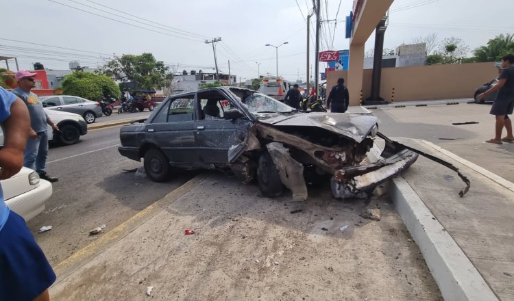 Motociclistas Entre La Vida Y La Muerte Conductor Los Atropella En La