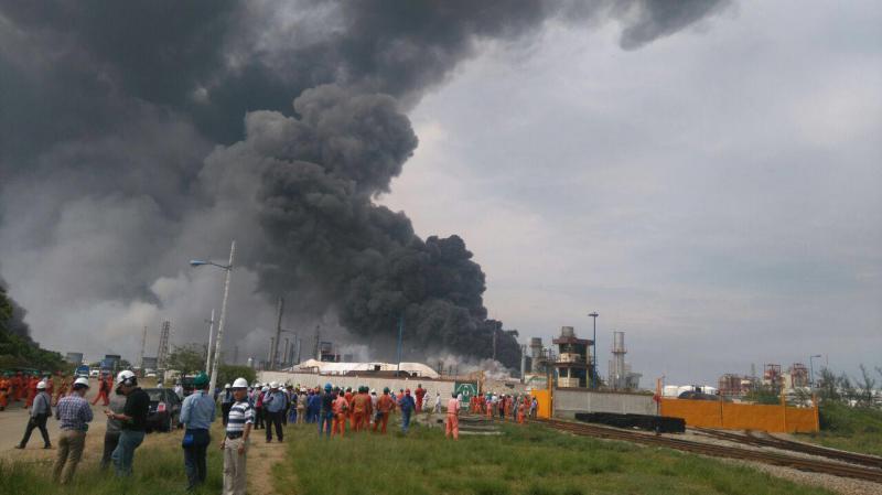 Explosión en la petroquímica Pajaritos en Coatzacoalcos Explosión en la petroquímica Pajaritos en Coatzacoalcos