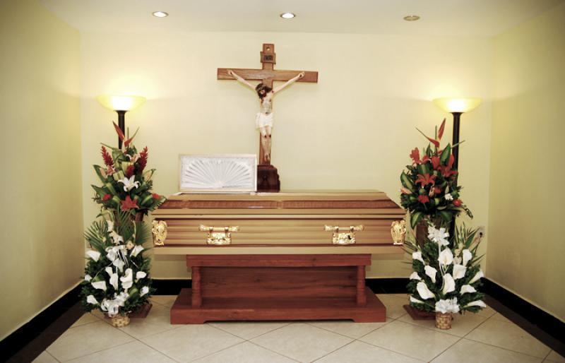 ¡Morirse cuesta caro!