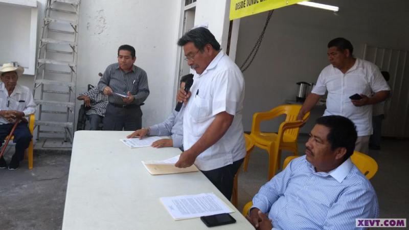 Celebran perredistas Día Internacional de la Lengua Materna