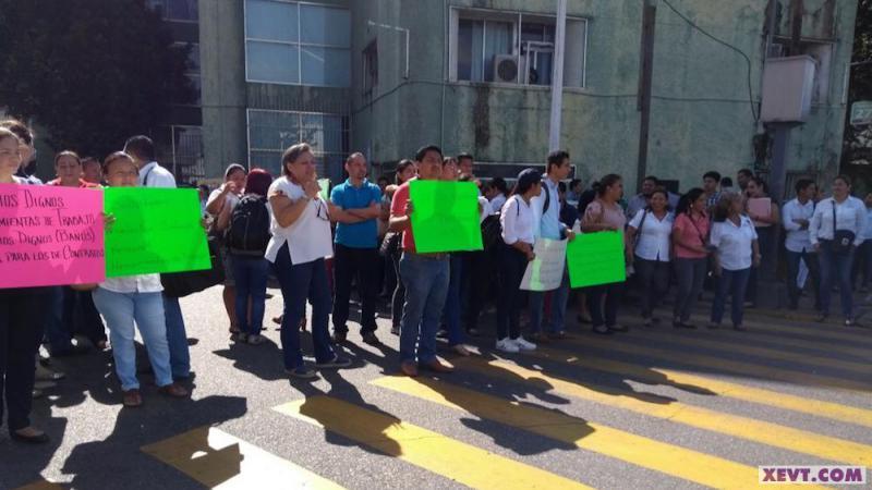 Reclaman trabajadores de Conciliación y Arbitraje, aumento de salario y mejores condiciones