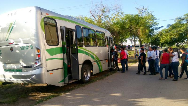 Más rutas y camiones pedirán alumnos de la UJAT a SCT para ir a Ciudad del Conocimiento Más rutas y camiones pedirán alumnos de la UJAT a SCT para ir a Ciudad del Conocimiento