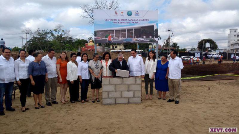 Colocan la primera piedra del ‘Centro de Justicia para las Mujeres’… en Tabasco Colocan la primera piedra del ‘Centro de Justicia para las Mujeres’… en Tabasco