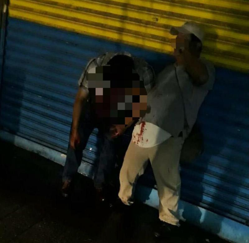 Apuñalan a dos hombres por resistirse a un asalto cerca del mercado ‘Pino Suárez’ Apuñalan a dos hombres por resistirse a un asalto cerca del mercado ‘Pino Suárez’