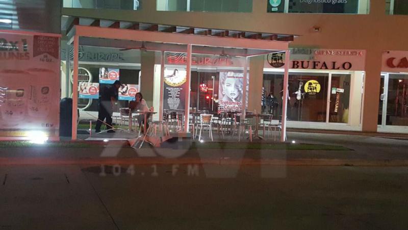 Ejecutan a contador en Plaza Morett en Villahermosa