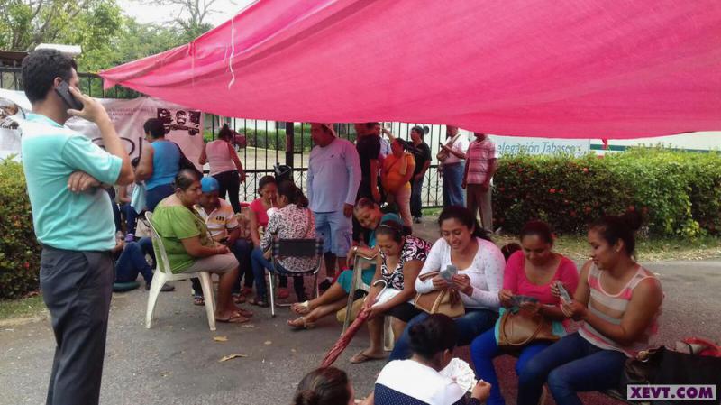 Plantón en SAGARPA Tabasco; campesinos exigen programas y recursos