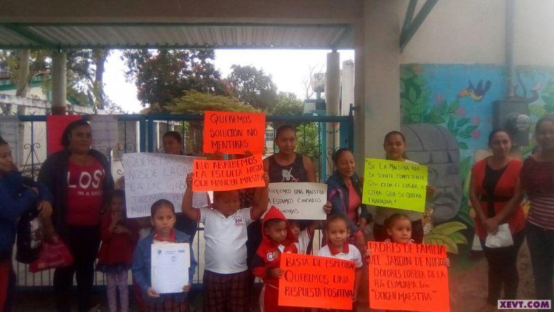 Padres cierran Jardín de Niños en Cunduacán por falta de maestra Padres cierran Jardín de Niños en Cunduacán por falta de maestra
