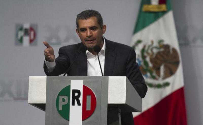 Que se ponga los pantalones, dice Ochoa Reza a Ricardo Anaya