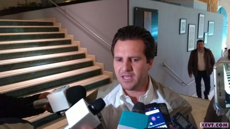 Rechaza Gaudiano que su esposa haga campaña a su favor Rechaza Gaudiano que su esposa haga campaña a su favor