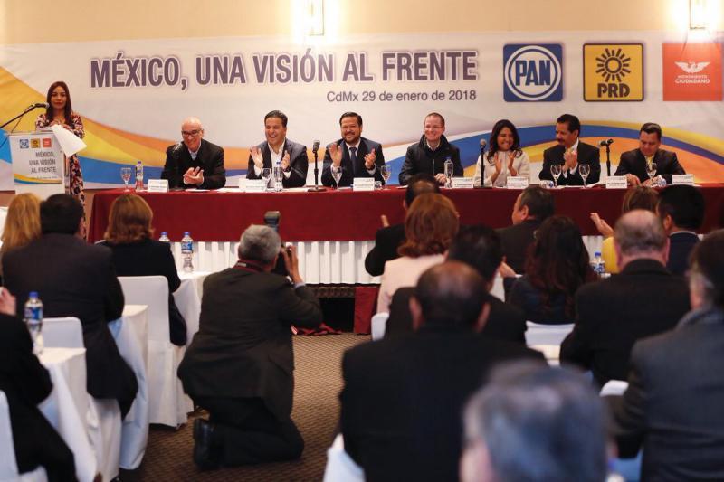 Anaya pide a senadores crear fiscalías autónomas Anaya pide a senadores crear fiscalías autónomas