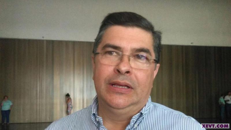 Descalifica De la Vega aspiración de Rullán al SNA; una valentonada refiere