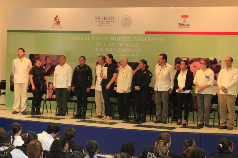 Ya van 6 millones de afiliadas al ‘Seguro de Vida para Jefas de Familia’, reporta SEDESOL