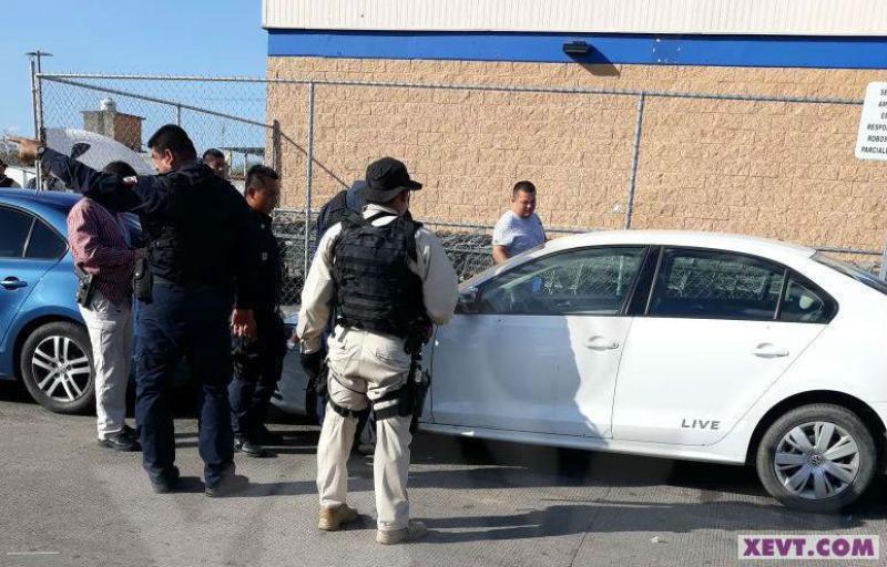 Recuperan vehículo robado con violencia en Cárdenas; aparece en la colonia Carrizal