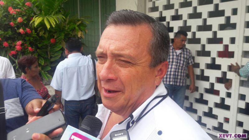 Persisten malas condiciones en puente Manuel Pérez Merino por falta de vigilancia: Nicolás Mollinedo Persisten malas condiciones en puente Manuel Pérez Merino por falta de vigilancia: Nicolás Mollinedo