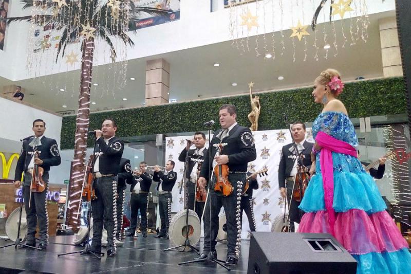 Mariachi Vargas destaca trabajo de Luis Miguel
