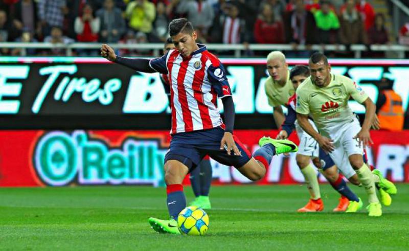Chivas lanza dardo al América por contrataciones de extranjeros Chivas lanza dardo al América por contrataciones de extranjeros