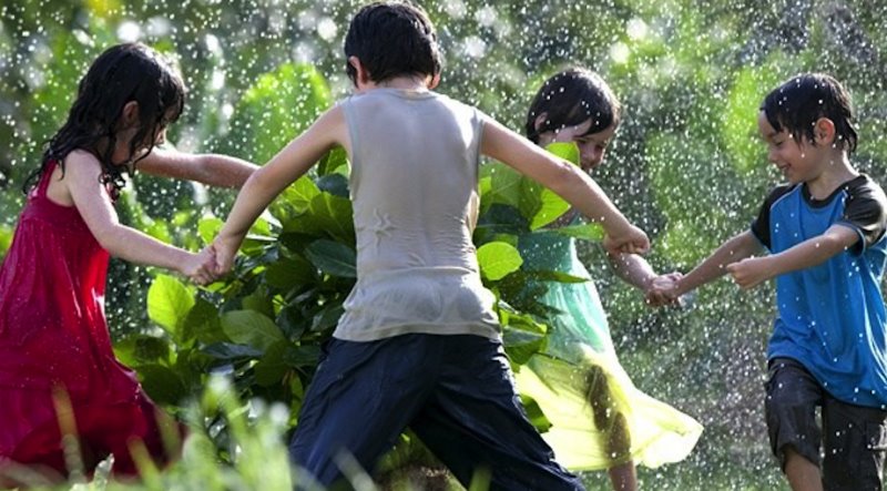 ¿Qué debemos hacer cuando descubrimos a nuestro hijo explorando su cuerpo o teniendo juegos sexuales con otros niños?