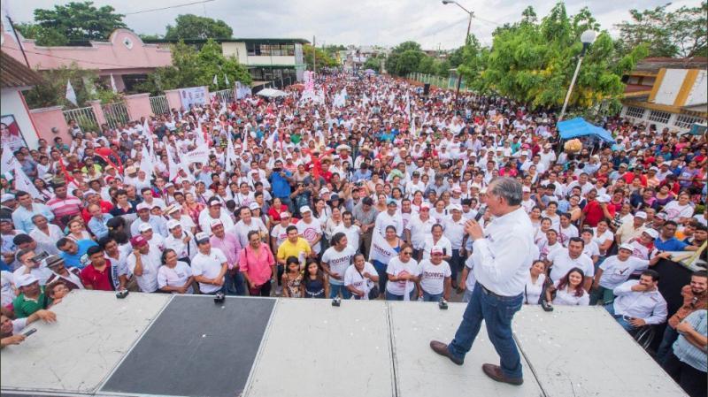 Adán inició sus cierres de campaña; empezó en Balancán y Zapata