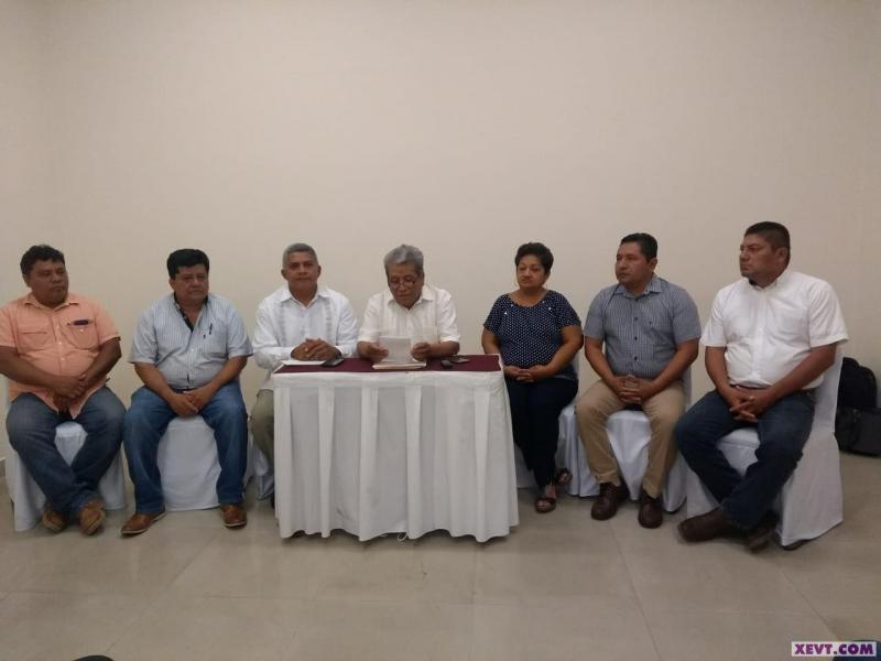 Maestros del SNTE exigen renuncia de Juan Díaz por desvío de 20 mil mdp