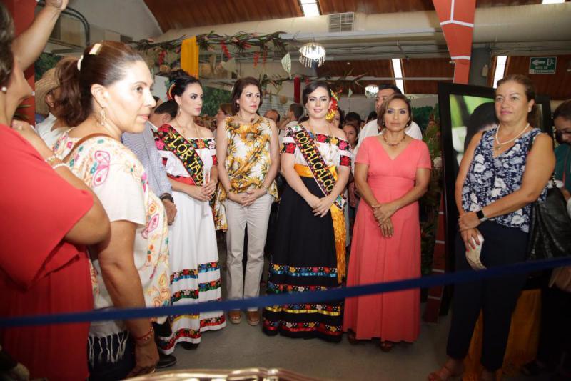 Inauguran stands de Comalcalco y Nacajuca en la Feria Tabasco