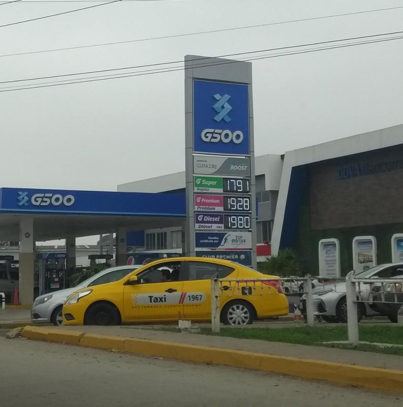 Reportan baja en precios de gasolina en algunas estaciones de Villahermosa Reportan baja en precios de gasolina en algunas estaciones de Villahermosa