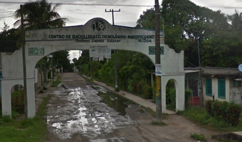 ‘Saquean’ encapuchados bodegas y oficinas del CBTA 54