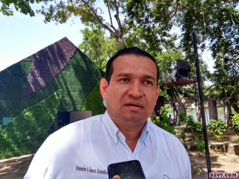 Choferes sustituyen aplicación de Taxis Plus por Whatsapp para prestar el servicio