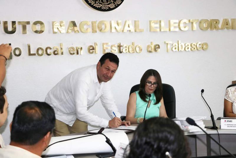 Confirma Sala Xalapa senaduría otorgada a Juan Manuel Fócil