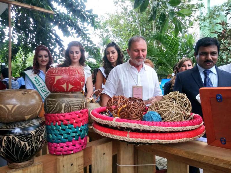 Resaltan gastronomía, artesanía y atractivos turísticos de Tabasco en tianguis Olmeca Maya