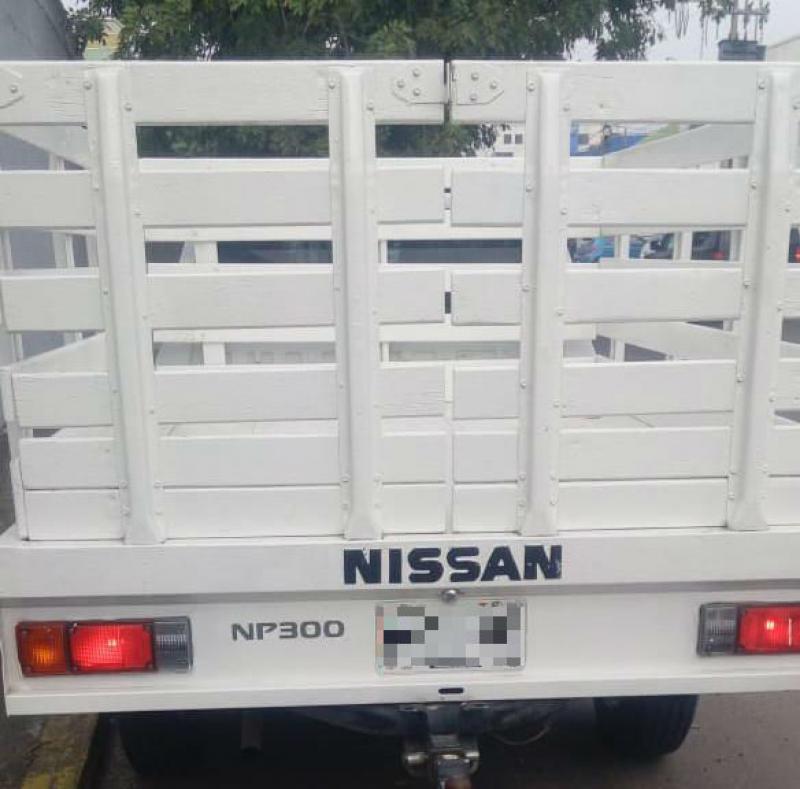 Camionetas con redilas, las más robadas para huachicol, según aseguradoras Camionetas con redilas, las más robadas para huachicol, según aseguradoras