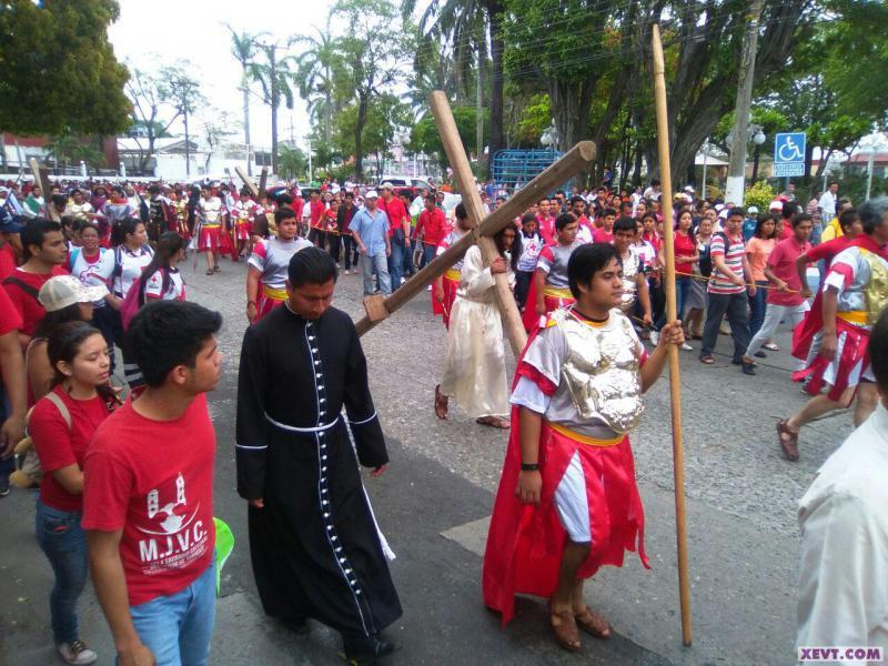 La adoración de la Cruz lo más importante del Viernes Santo, explica el Obispado