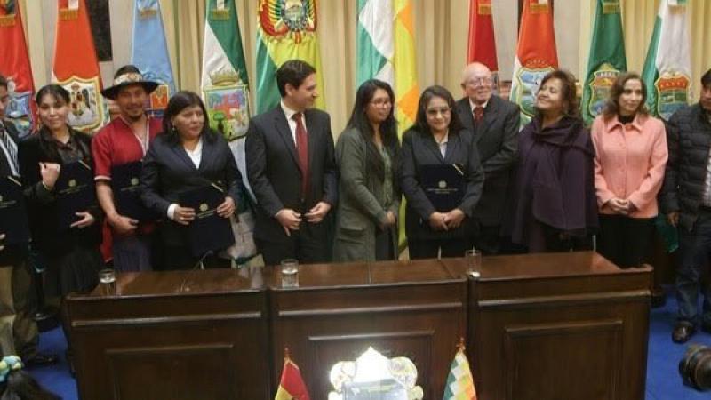 Elecciones presidenciales en Bolivia se realizarán el 3 de mayo