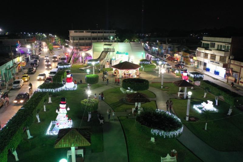 Inauguran festival navideño en Cunduacán