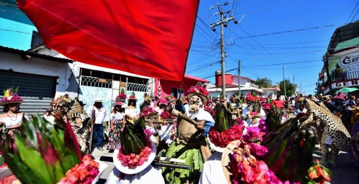 Color, danza y tradición en el Festival de Tenosique; así se vivió.