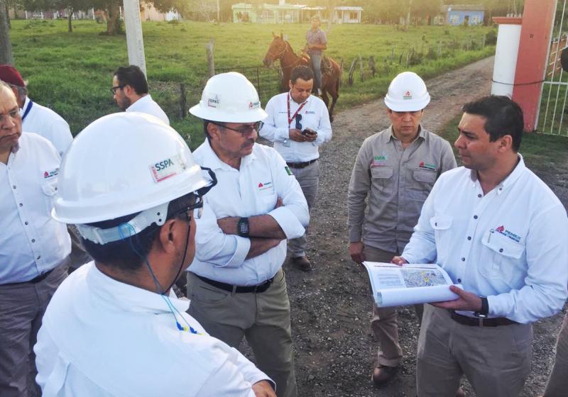 Supervisa Octavio Romero instalaciones de PEMEX en Tabasco
