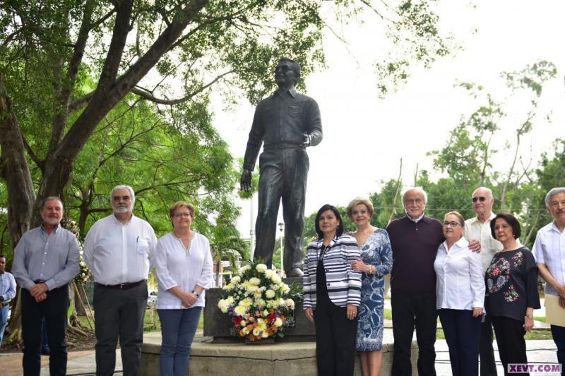 Conmemoran el centenario del natalicio del exgobernador Mario Trujillo García