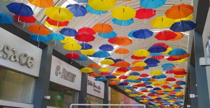Ya hay en Villahermosa un cielo de paraguas de colores