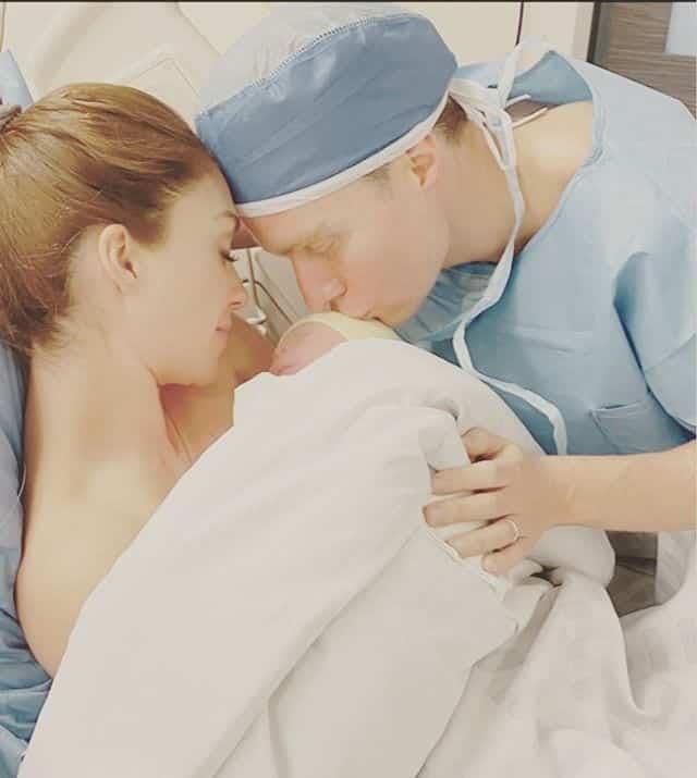 Anahí y Manuel Velasco le dan la bienvenida a su segundo hijo Anahí y Manuel Velasco le dan la bienvenida a su segundo hijo