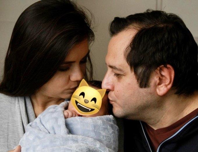 José Ramón López Beltrán comparte fotografía junto a su familia