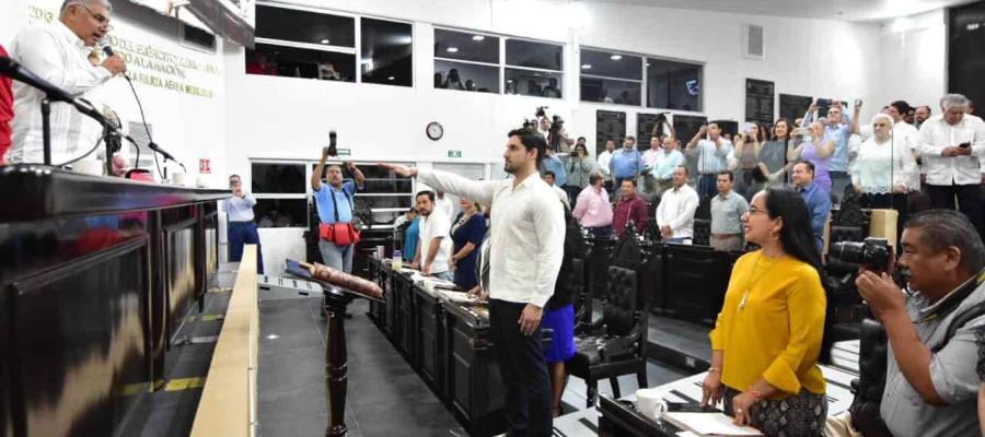 Rinde protesta Gabriel Isaac Ruiz como nuevo secretario de Asuntos Parlamentarios del Congreso