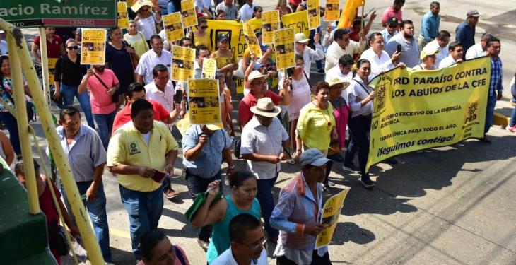 Así fue la marcha del PRD contra la CFE por las calles de Villahermosa