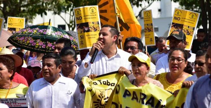 Así fue la marcha del PRD contra la CFE por las calles de Villahermosa
