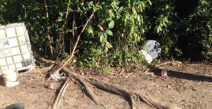 Recupera FGE camioneta robada con más de 3 mil litros de hidrocarburo en Huimanguillo