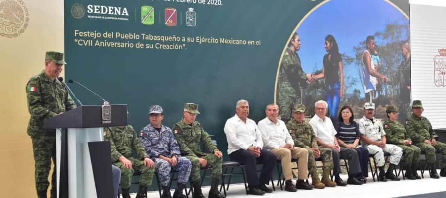 Reconoce Gobierno de Tabasco labor del Ejército Mexicano en su día