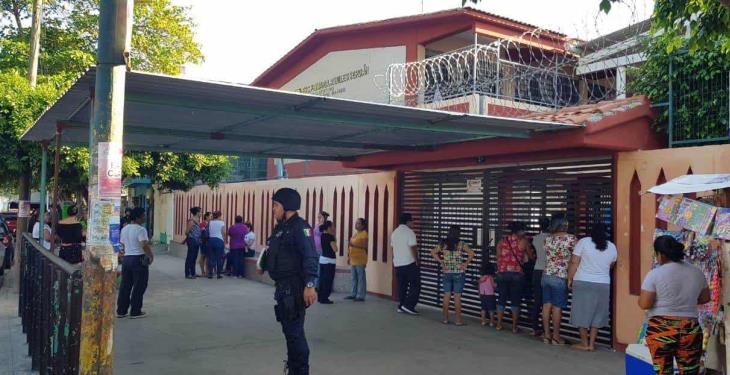 Realiza SSPC operativos de seguridad y vialidad en escuelas de Villahermosa