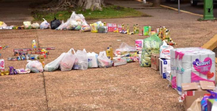 Logran Los Angeles del mago Chong-Tall” recolectar 4 kilómetros y medio de despensas para familias de niños con cáncer