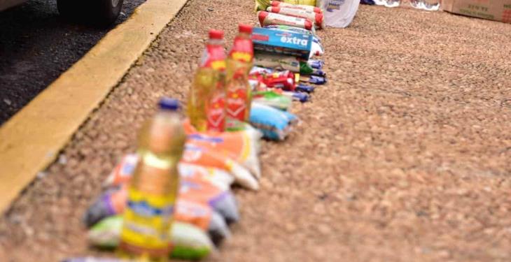 Logran Los Angeles del mago Chong-Tall” recolectar 4 kilómetros y medio de despensas para familias de niños con cáncer