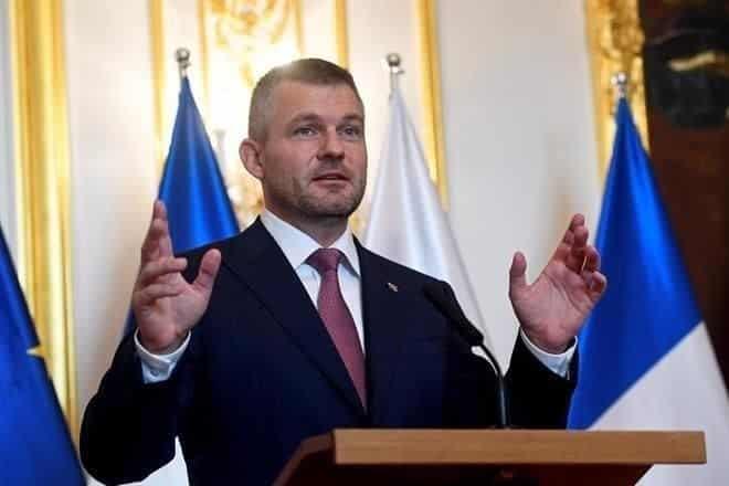 Ingresan a un hospital al Primer Ministro de Eslovaquia por problemas respiratorios Ingresan a un hospital al Primer Ministro de Eslovaquia por problemas respiratorios