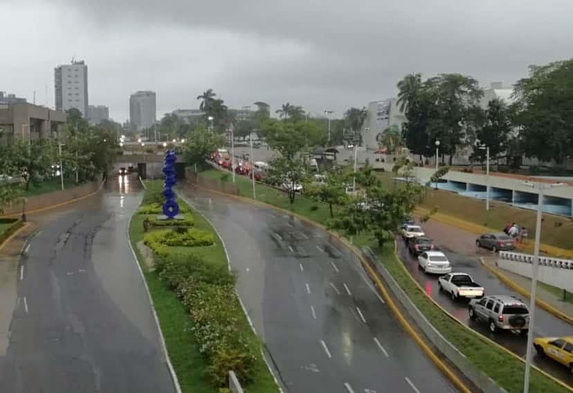 Un miércoles con lluvias intensas se espera hoy en Tabasco