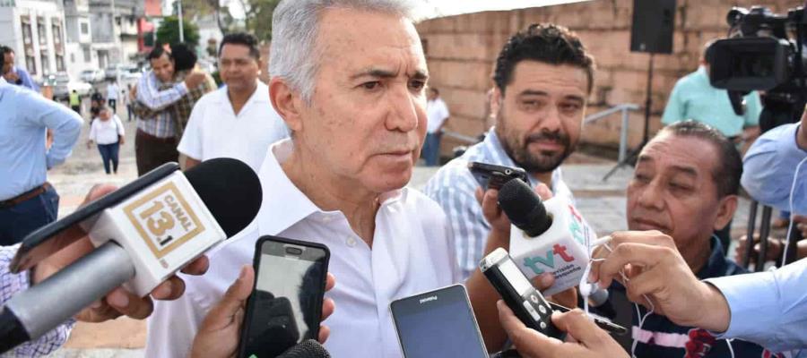 Acusan a Roberto Madrazo de beneficiarse de contratos millonarios por la venta de medicamentos; él lo niega